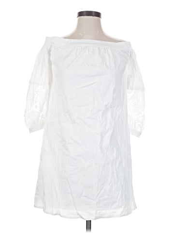 Charlotte Russe 3/4 Sleeve Top (view 1)