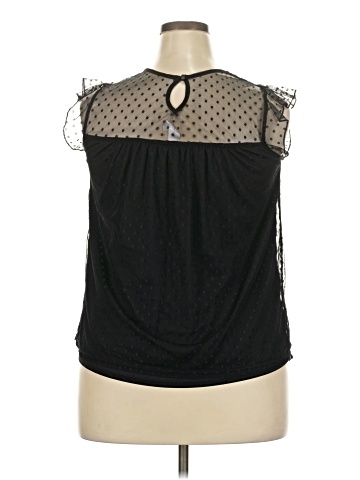 No Boundaries Sleeveless T-Shirt (view 2)