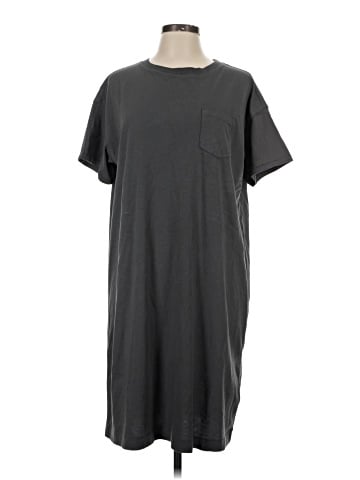 Old Navy Casual Dress (view 1)
