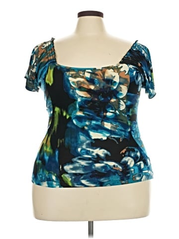 Lily Short Sleeve Top (view 1)