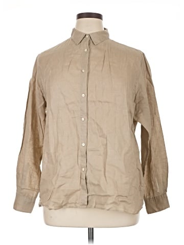 Uniqlo Long Sleeve Button-Down Shirt (view 1)