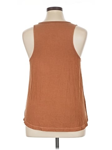 American Eagle Outfitters Sleeveless T-Shirt (view 2)