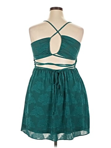 Wild Fable Sleeveless Top (view 2)