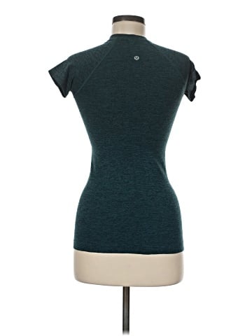 Lululemon Athletica Short Sleeve Turtleneck (view 2)