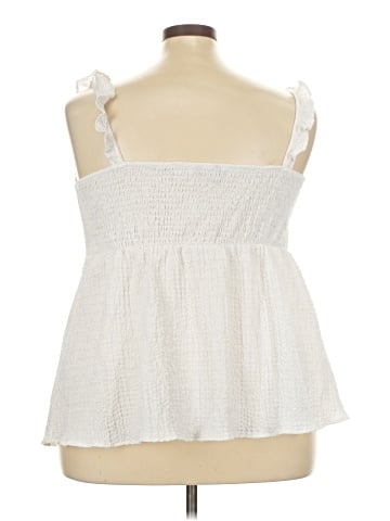 BLOOMCHIC Sleeveless Top (view 2)