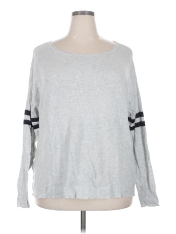 American Eagle Outfitters Pullover Sweater (view 1)
