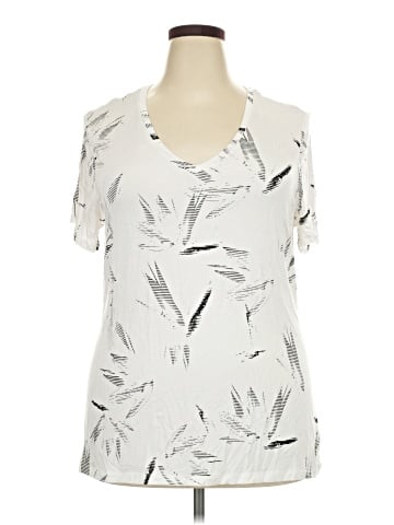 Apt. 9 Sleeveless T-Shirt (view 1)