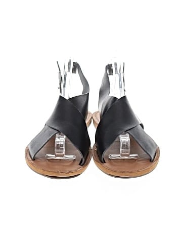 Universal Thread Sandals (view 2)