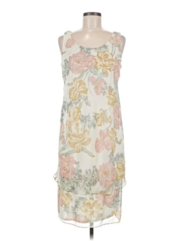 Jeffrey & Dara Casual Dress (view 1)