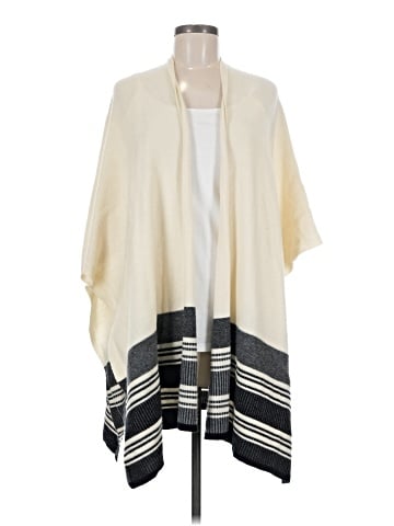 Vince. Poncho (view 1)