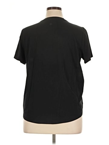 Lululemon Athletica Short Sleeve T-Shirt (view 2)
