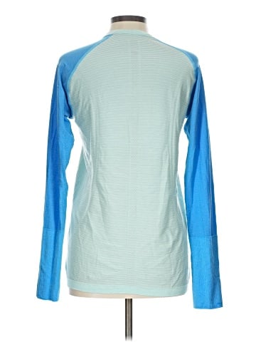 Lululemon Athletica Long Sleeve T-Shirt (view 2)