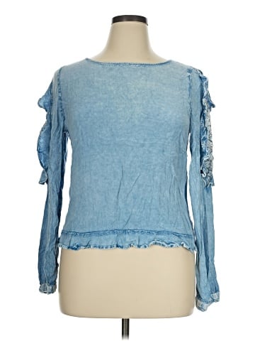 Style Envy Long Sleeve T-Shirt (view 1)