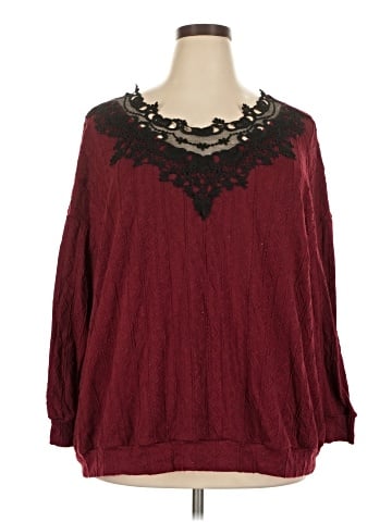 BLOOMCHIC Pullover Sweater (view 1)