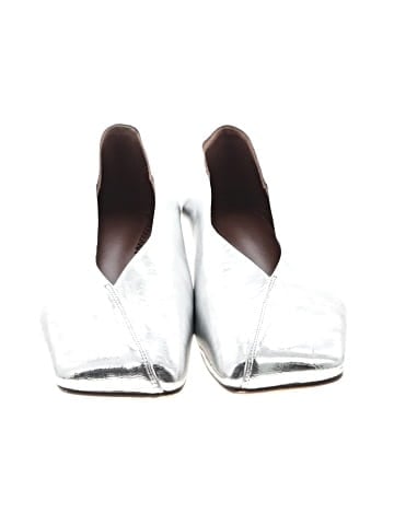 Unbranded Flats (view 2)