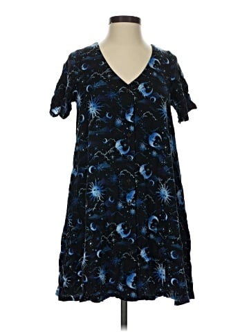 Hot Topic Kimono (view 1)