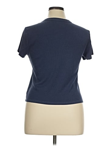 Old Navy Active T-Shirt (view 2)