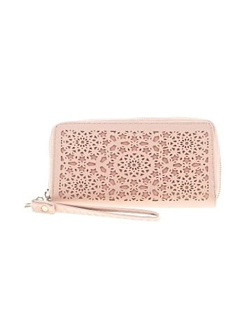 Unbranded Wristlet (view 1)