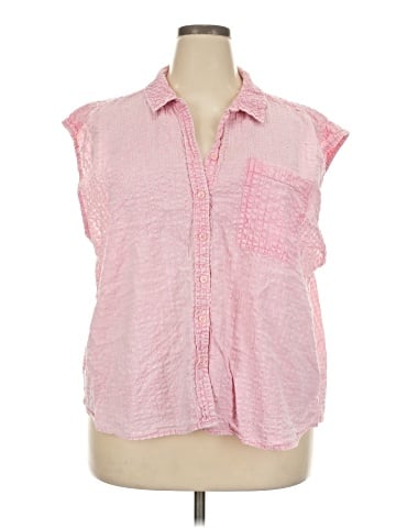 American Eagle Outfitters Sleeveless Button-Down Shirt (view 1)