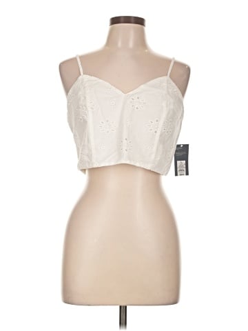 Universal Thread Sleeveless Blouse (view 1)