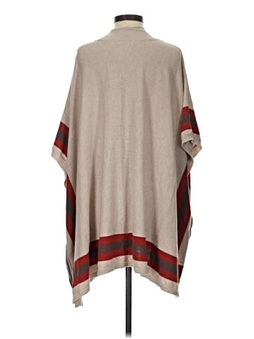 Hinge Poncho (view 2)