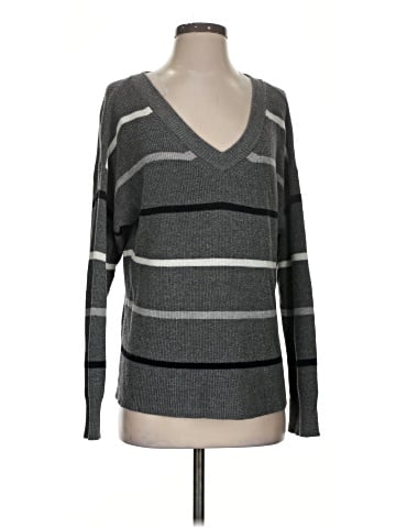 American Eagle Outfitters Pullover Sweater (view 1)