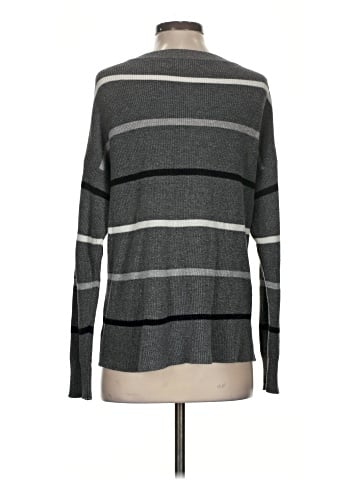 American Eagle Outfitters Pullover Sweater (view 2)