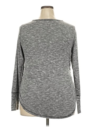Liz Lange Maternity for Target Long Sleeve Top (view 2)