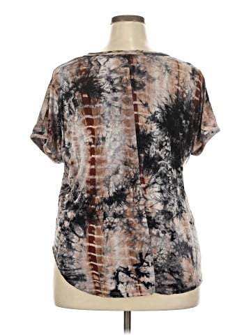 Coin 1804 Short Sleeve T-Shirt (view 2)