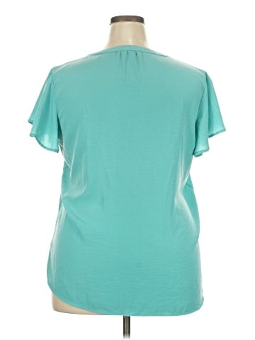 Maurices Short Sleeve Top (view 2)