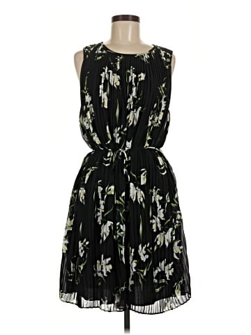 Banana Republic Cocktail Dress (view 1)