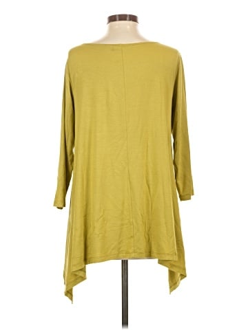Comfy U.S.A. 3/4 Sleeve Top (view 2)