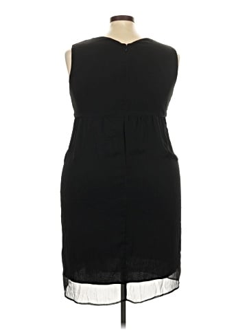 Avenue Cocktail Dress (view 2)