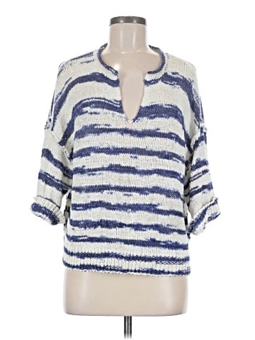 Romeo & Juliet Couture Pullover Sweater (view 1)