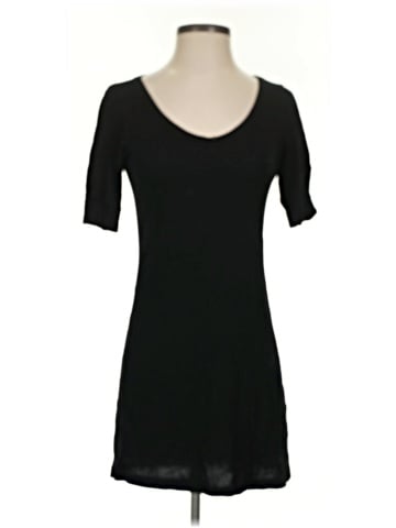 H&M Short Sleeve T-Shirt (view 1)