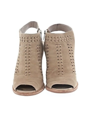 Vince Camuto Sandals (view 2)