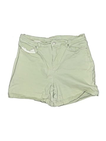 Gloria Vanderbilt Shorts (view 1)