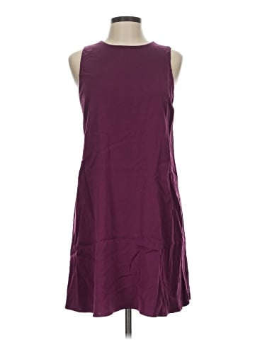 Alice + Olivia Casual Dress (view 1)