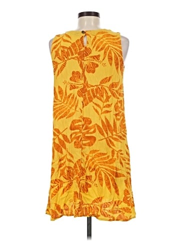 Hibiscus Collection Casual Dress (view 2)