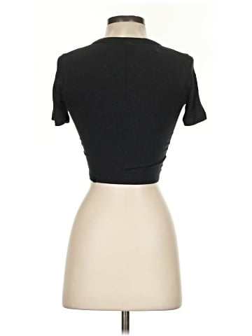 Lululemon Athletica Short Sleeve Turtleneck (view 2)