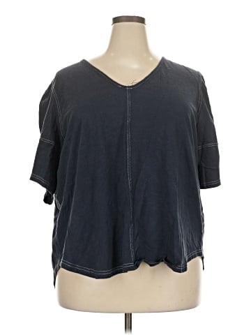 Weekend Suzanne Betro 3/4 Sleeve T-Shirt (view 1)