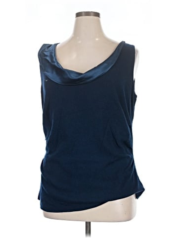 St. John Sweater Vest (view 1)