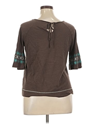 Urban Outfitters 3/4 Sleeve T-Shirt (view 2)