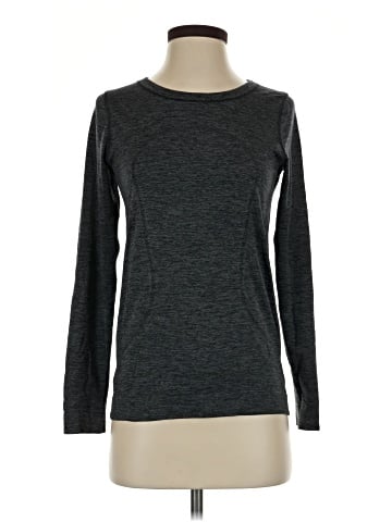 Lululemon Athletica Long Sleeve T-Shirt (view 1)