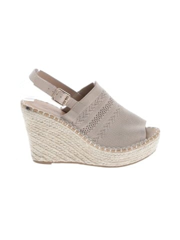 Cuccoo Wedges (view 1)