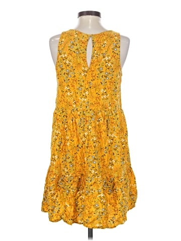 Old Navy Casual Dress (view 2)