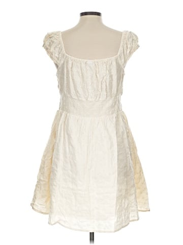 Old Navy Casual Dress (view 2)