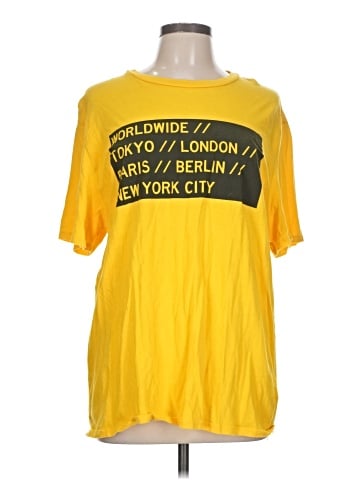 Forever 21 Short Sleeve T-Shirt (view 1)