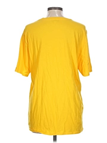 Forever 21 Short Sleeve T-Shirt (view 2)