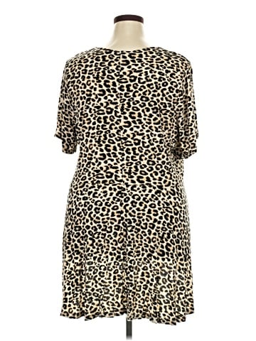 Chelsea Studio Short Sleeve Blouse (view 2)